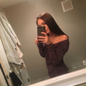 PURPLE BODYCON OFF-SHOULDER DRESS WITH LOW BACK